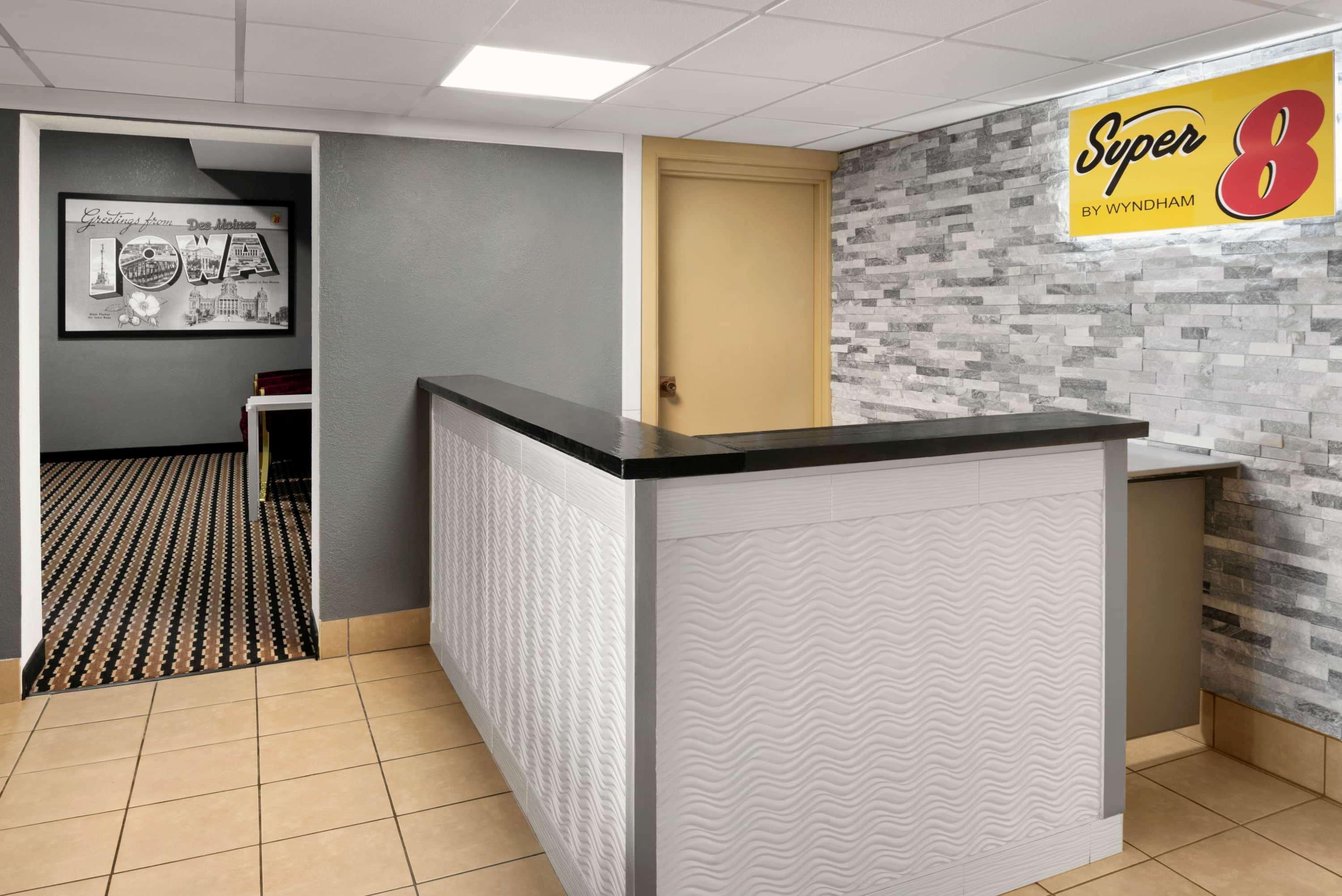 Hotel Super 8 By Wyndham Des Moines Zewnętrze zdjęcie